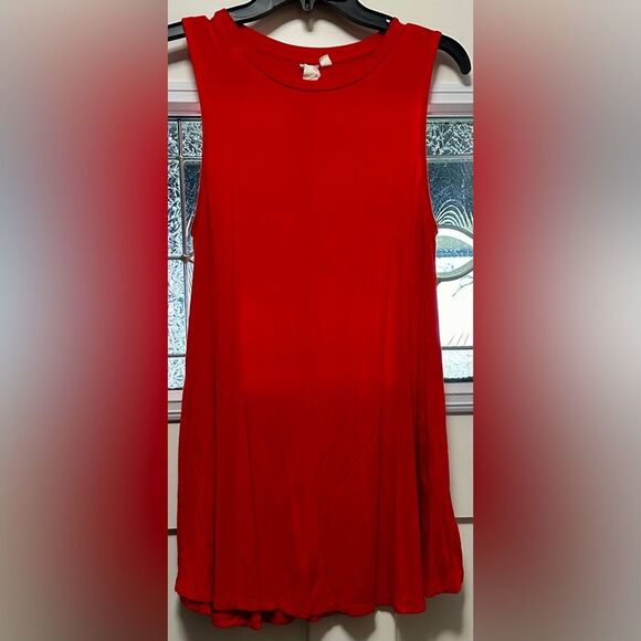 Red High Neck Tank Top Flowy Size: Medium Woman's (18) - Picture 1 of 2